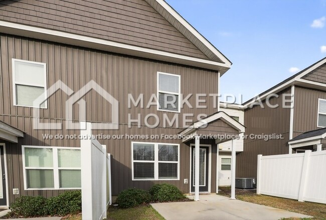 Building Photo - 112 Downsbury Rd