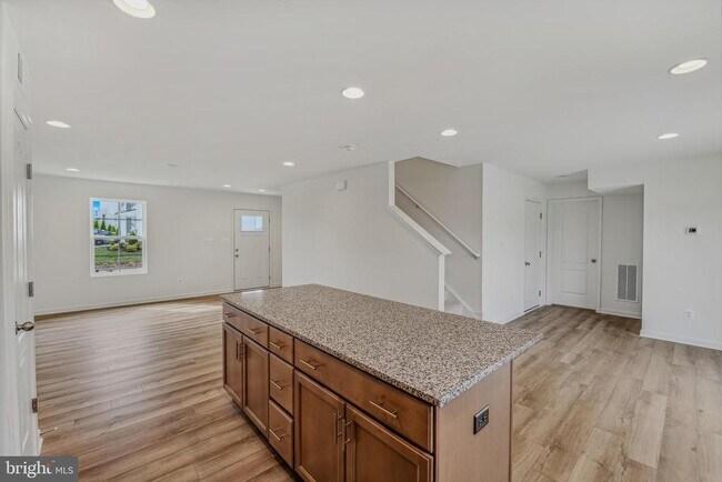 Building Photo - 162 Ludgate Mnr