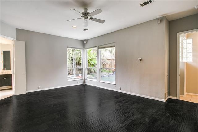 Building Photo - 6425 Shady Oaks Ln