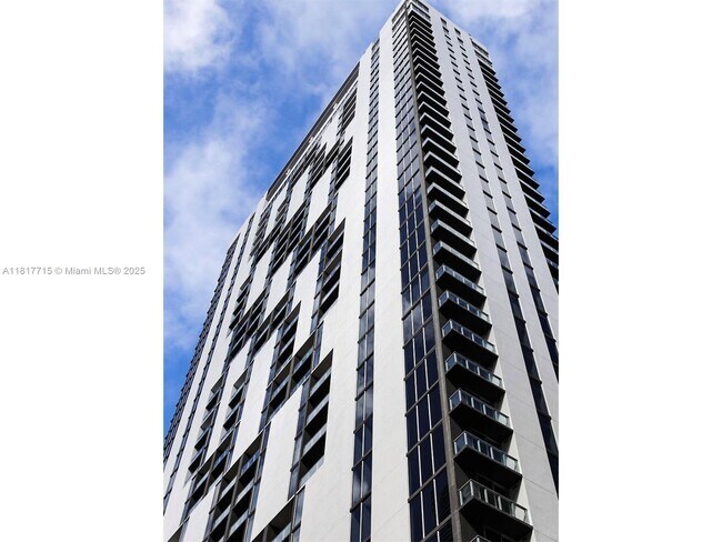 Building Photo - 151 SE 1st St