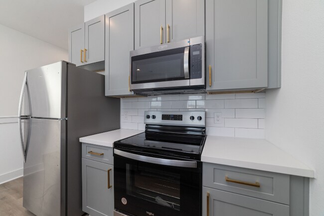 Building Photo - 22206 Dutch Oven Dr