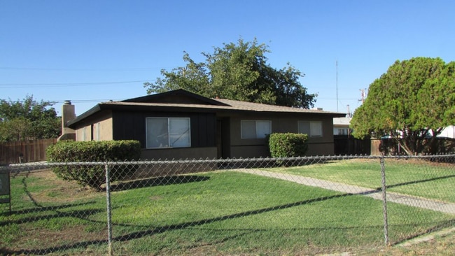 Building Photo - 2520 Bernice Dr