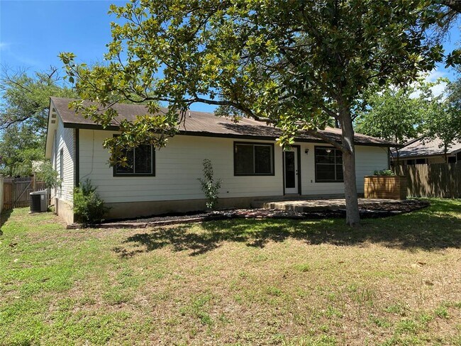 Building Photo - 2406 Broken Oak Dr