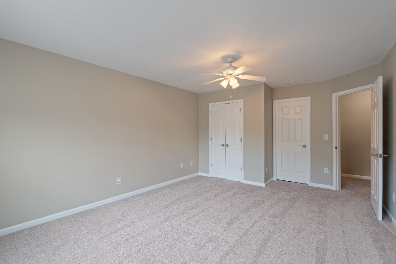 Building Photo - 145 Sunset Ln