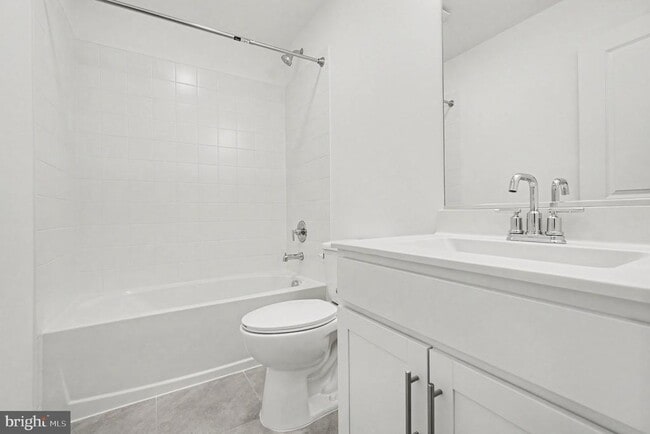 Building Photo - 36110 Wilderness Shores Way