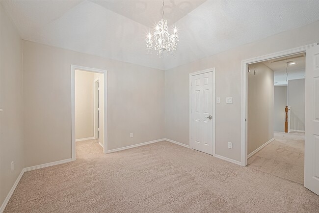 Building Photo - 13135 Finch Brook Dr