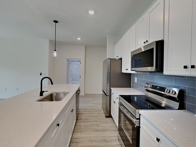 Building Photo - 4453 29th St SW