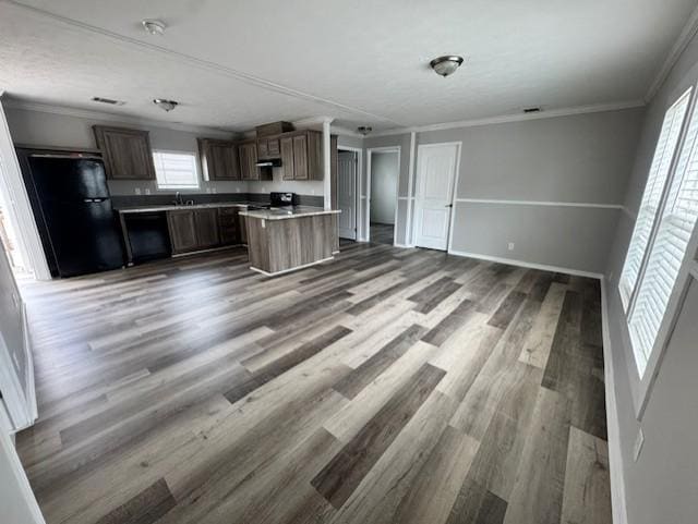 Building Photo - 240 Creek Water Cir