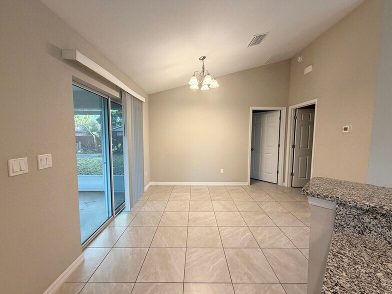 Building Photo - 7 Juniper Pass Way