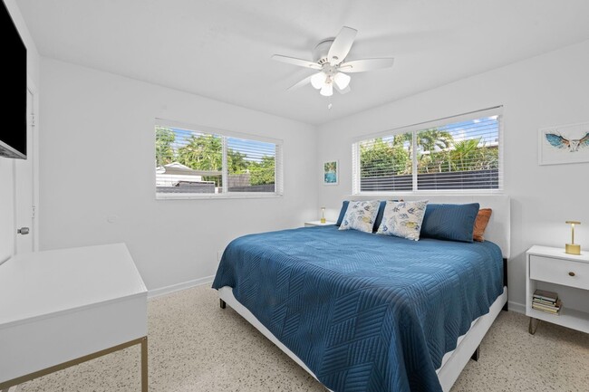 Building Photo - 409 NW 27th St