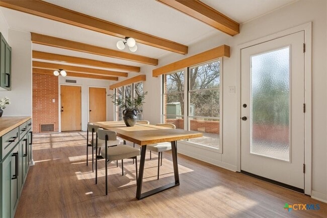 Building Photo - 2305 N 15th St