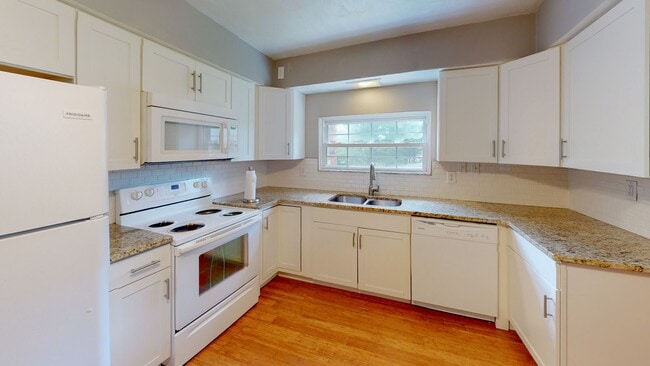 Building Photo - 2 Bedroom Home For Rent in Greensburg