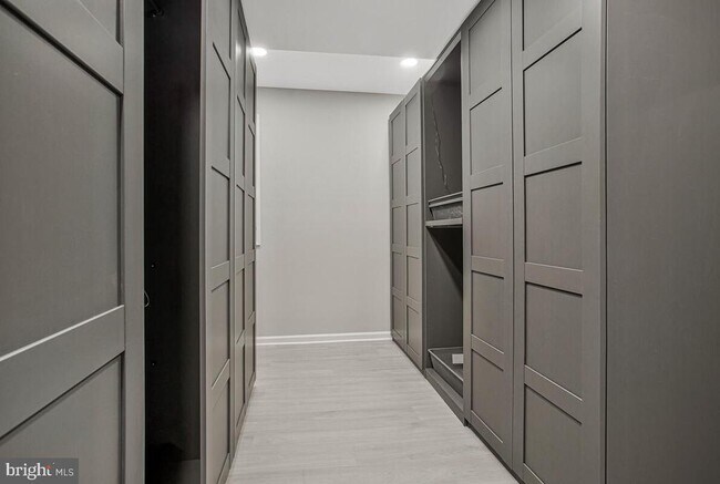 Building Photo - 12902 Crickmore Trace