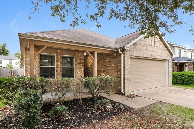 Building Photo - 3510 Aztec Wood Dr