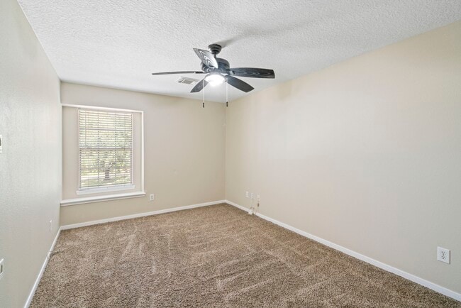 Building Photo - 13403 Scarab Dr