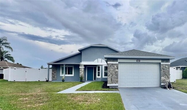 Building Photo - 12500 Wisconsin Woods Ln