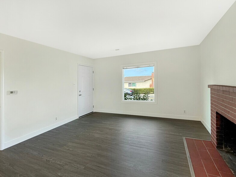 Building Photo - 22108 Moyers St