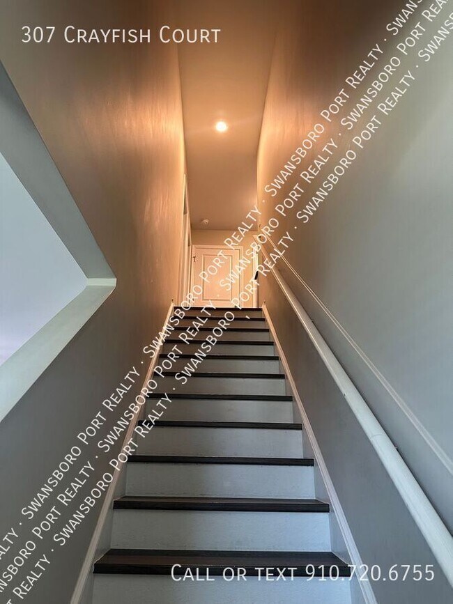 Building Photo - 307 Crayfish Ct