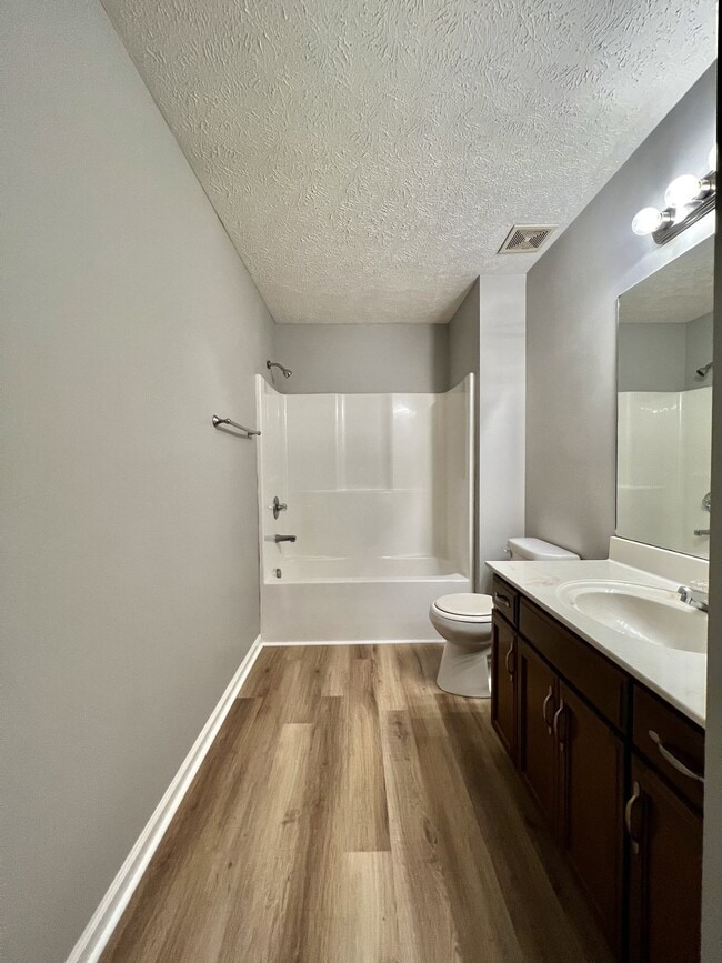 Building Photo - 3444 Fox Run Dr. Clarksville, Tn 37042