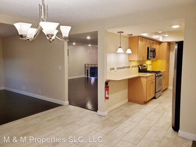 Building Photo - 4 br, 3 bath House - 2312 E Catalina Dr