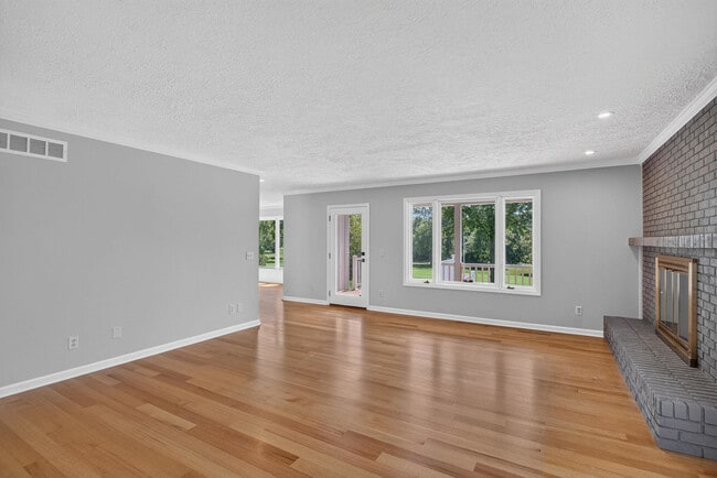 Building Photo - 4817 Torrey Pines Ct