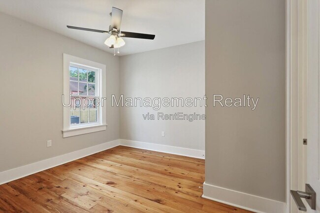 Building Photo - 2617 Carondelet St
