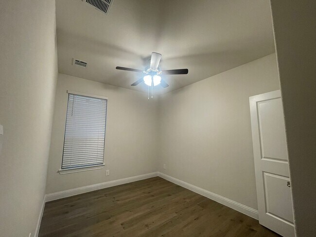 Building Photo - 2516 Sakeena Ct