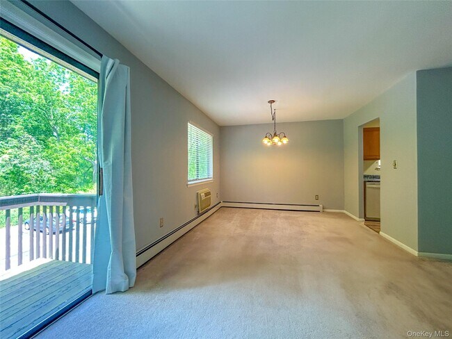 Building Photo - 5 Loudon Dr