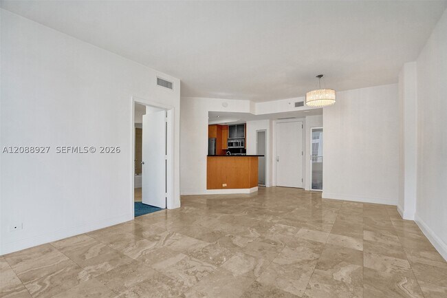 Building Photo - 888 Brickell Key Dr