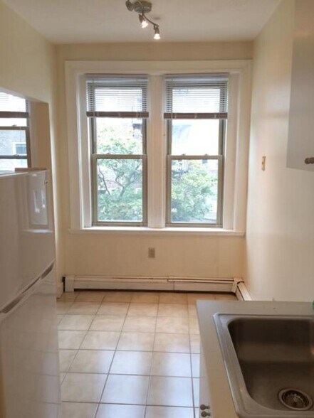 Building Photo - 1625 Commonwealth Ave