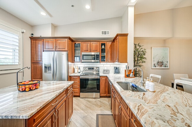 Building Photo - 6824 Sterling Greens Dr