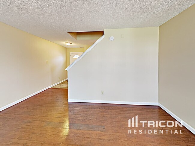 Building Photo - 6733 Everbloom Ln
