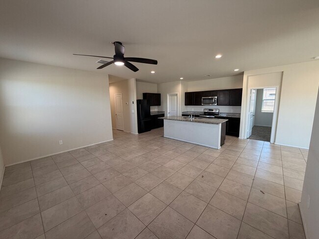 Building Photo - 18389 W Whispering Wind Dr