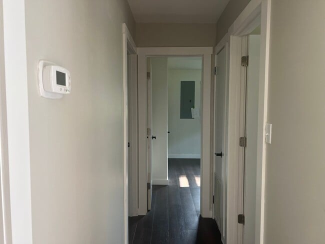 Building Photo - Beautiful one level home in JC!