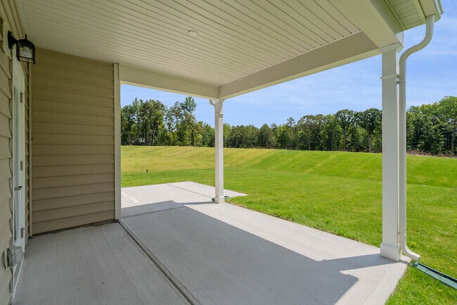Building Photo - 19225 Yellow Birch Dr