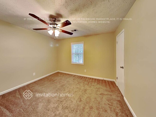 Building Photo - 2260 Rockwell Dr