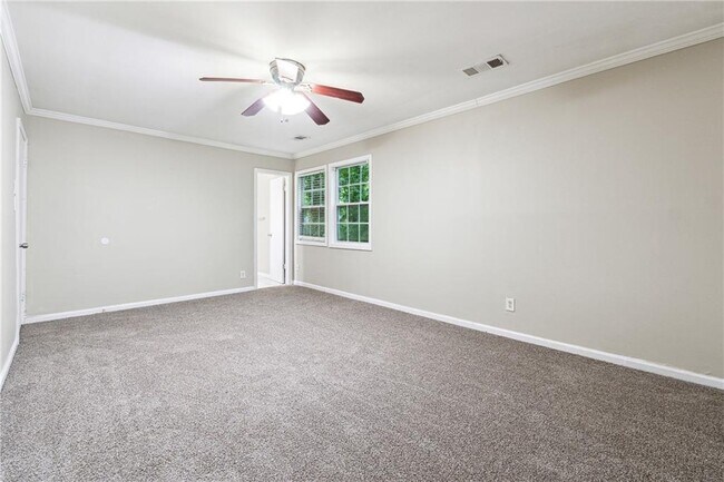 Building Photo - 4326 Dogwood Farms Dr