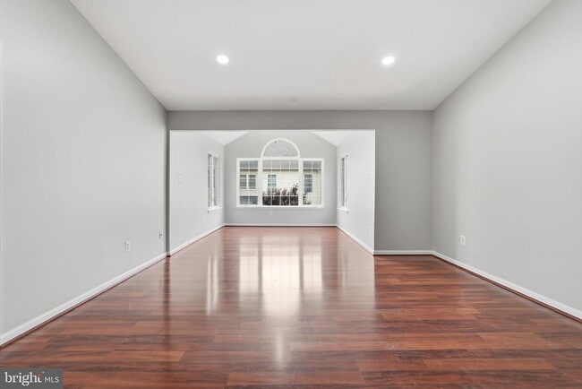 Building Photo - 25196 Whippoorwill Terrace
