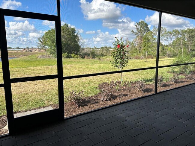 Building Photo - 15513 White Linen Dr