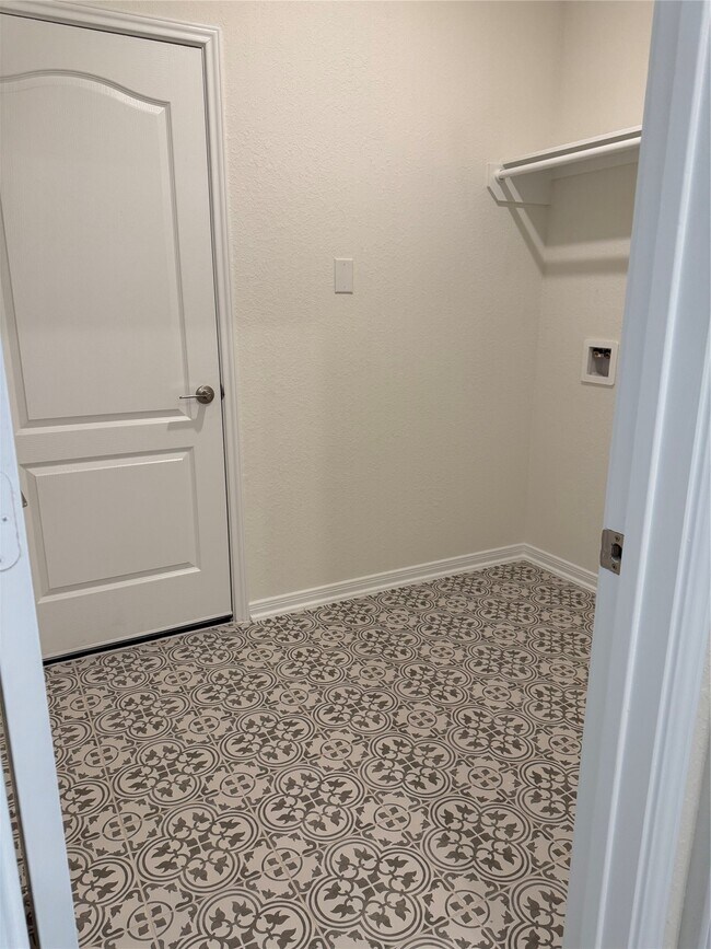 Building Photo - 4821 Vida Vis Dr