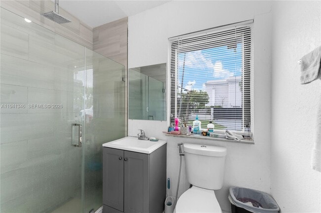 Building Photo - 551 SW 127th Ave