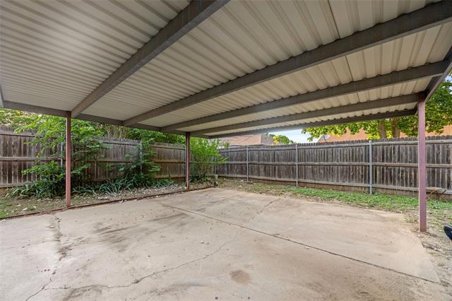 Building Photo - 2425 Aquaduct Dr