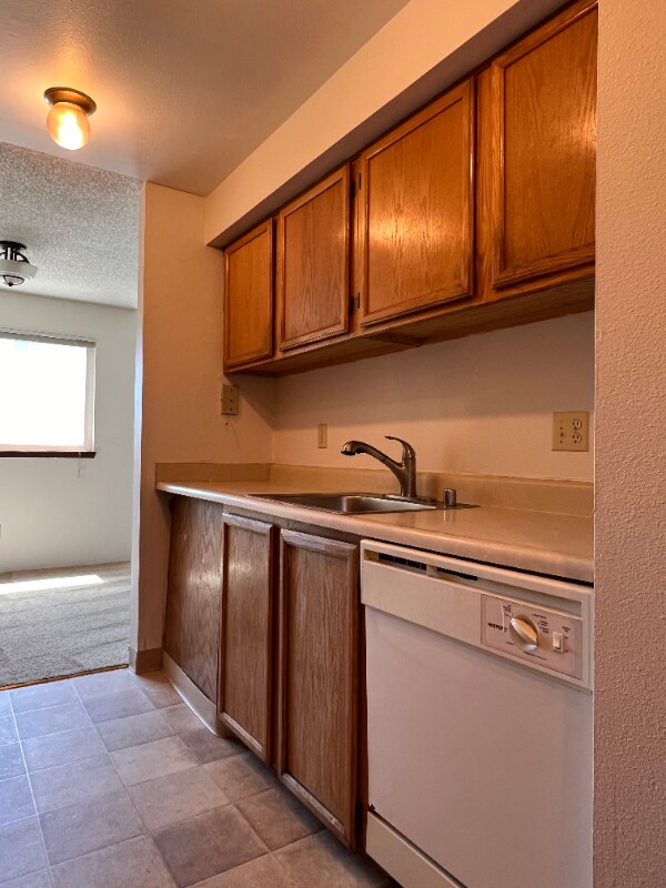 Building Photo - 10522 Lake City Way NE