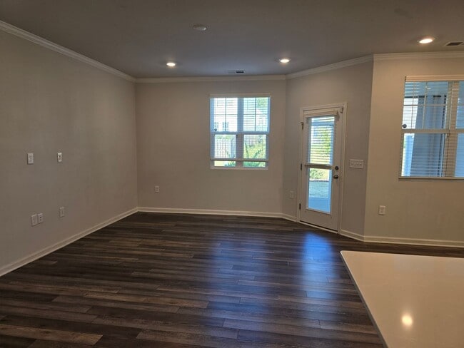 Building Photo - Modern 3-Bedroom Townhome in Copley Farms,...