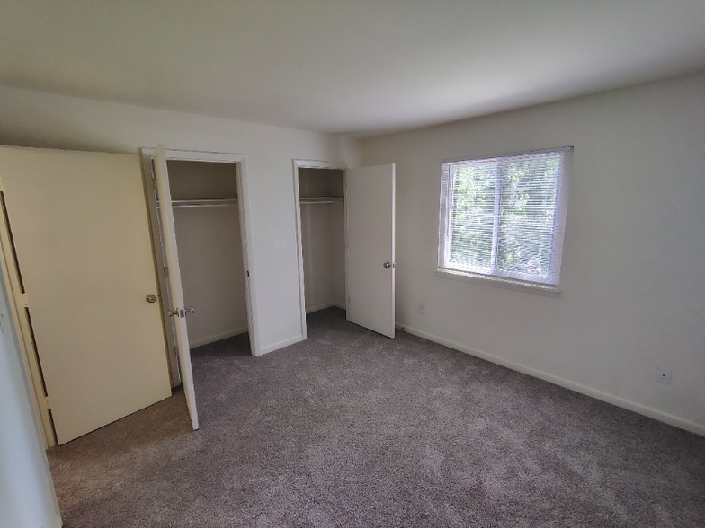 Primary Photo - 600 Reusens Rd