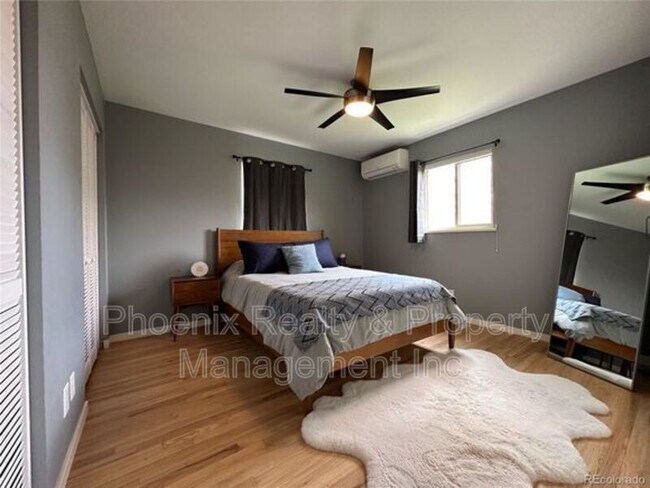 Building Photo - 4000 Darley Ave