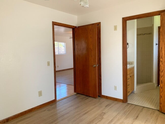 Building Photo - 1691 Albion Ct