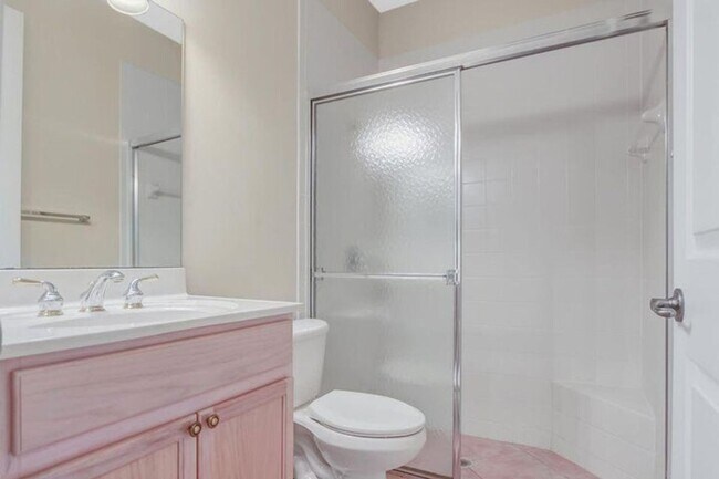 Building Photo - 6731 Southport Dr