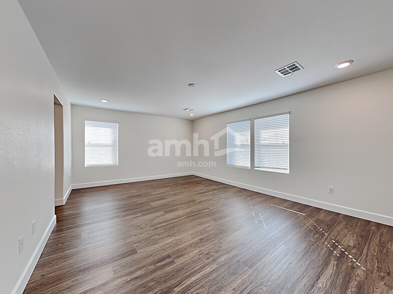 Building Photo - 8152 Inhibition Ct