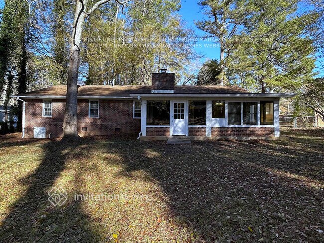 Building Photo - 4141 Hickory Dr